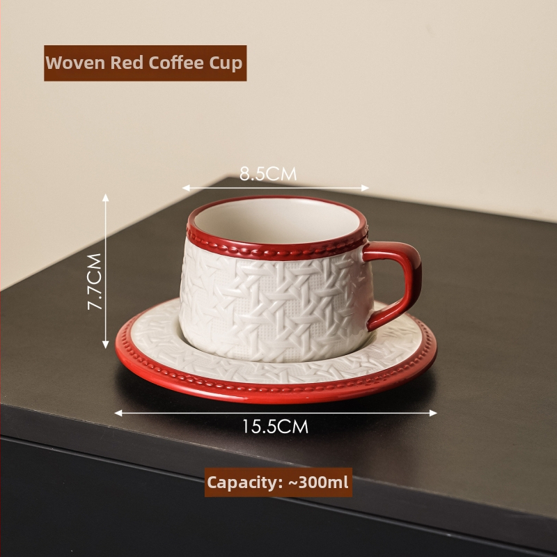 Set cafea și ceai în stil franțuzesc retro cu ratan, ceașcă de cafea din ceramică și farfurioară, într-o cutie cadou