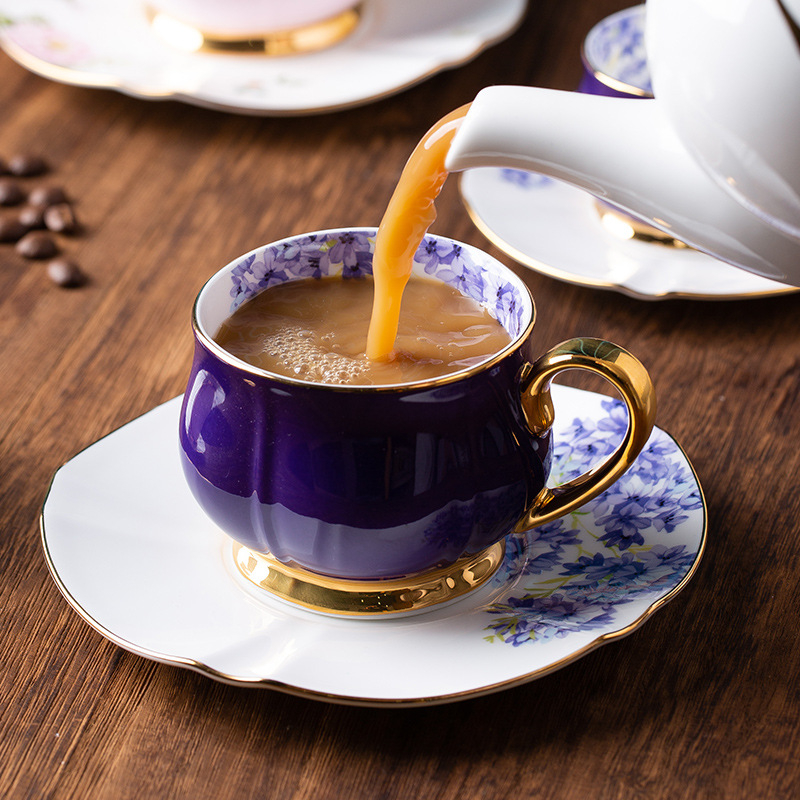 Set de cești de cafea și farfurioare din porțelan cu oase, stil italian, roz și mov, 90 ml, pentru cuplu