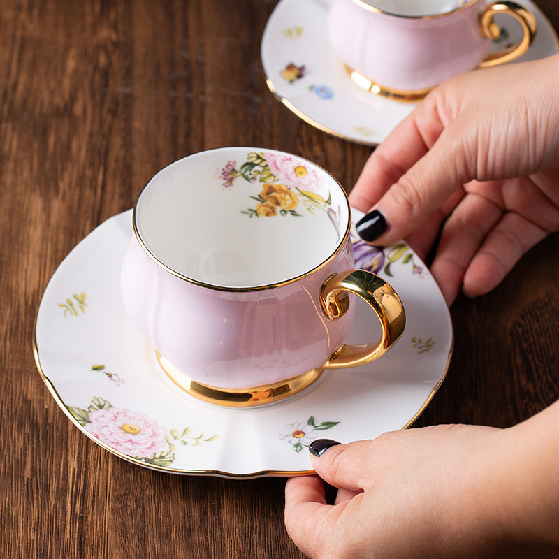 Set de cești de cafea și farfurioare din porțelan cu oase, stil italian, roz și mov, 90 ml, pentru cuplu