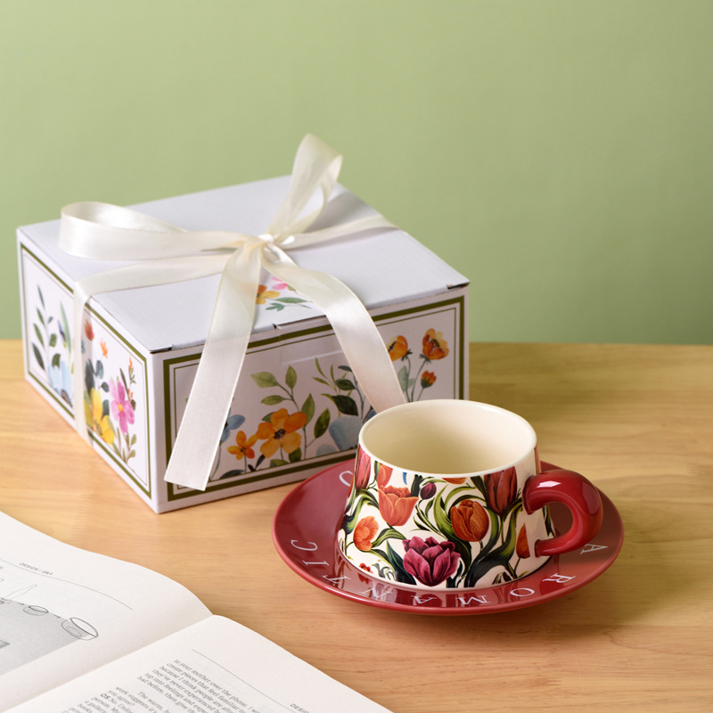Set de cești și farfurii din ceramică cu motiv floral, stil franţuzesc vintage – pentru cafea la birou