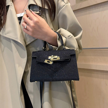 Kelly torba u Instagram stilu – mala crossbody torba za posao i svakodnevnu uporabu