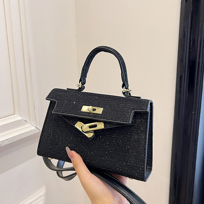 Kelly torba u Instagram stilu – mala crossbody torba za posao i svakodnevnu uporabu