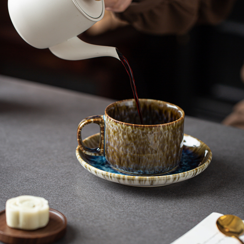 Set ceramic cești de cafea și farfurioară, cu glazură colorată și latte art creativ, cupe pentru cupluri