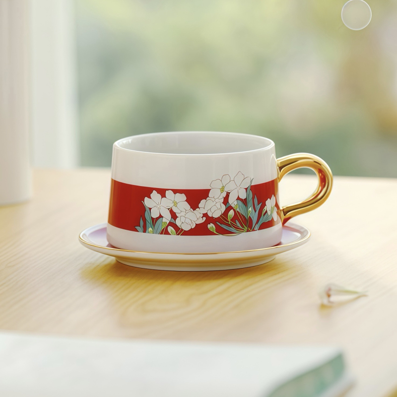 Cească de ceai cu mâner în nuanță jad, ceașcă de ceai de după-amiază cu decor auriu, cană de cafea în stil chinezesc și set cești cu farfurie