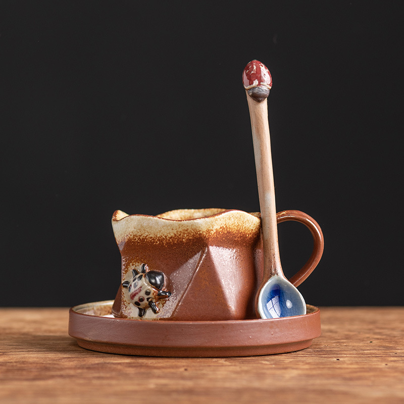 Set cești de cafea și farfurioare ceramice în stil european retro