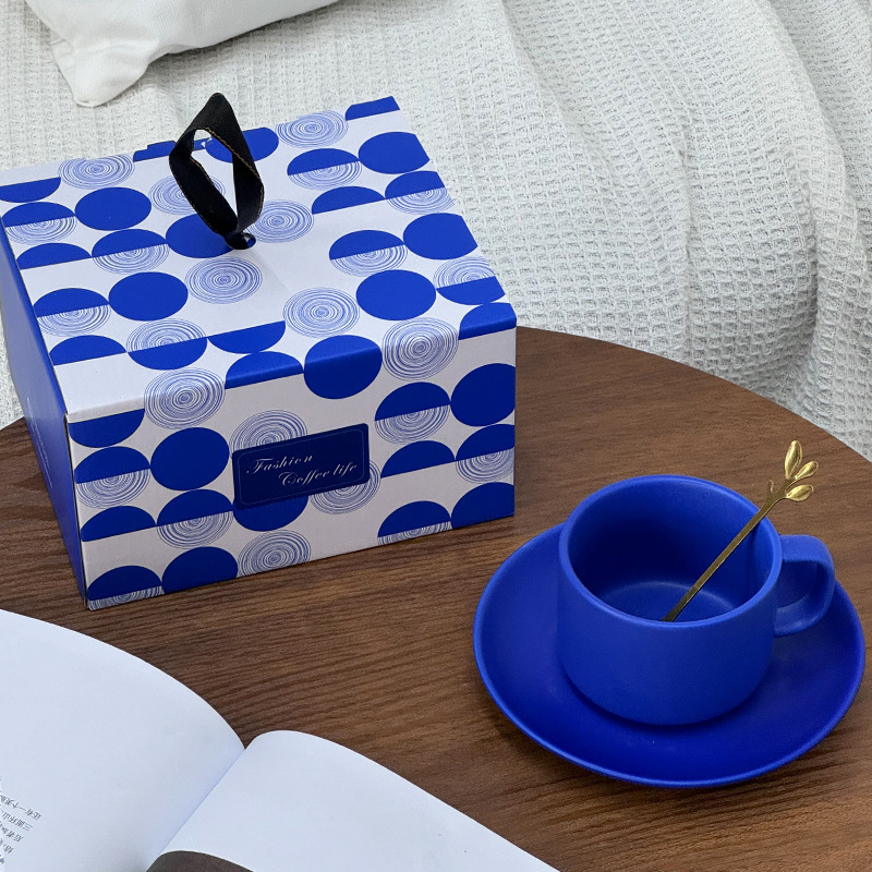 Ceașcă de cafea personalizată cu farfurie Klein Blue pentru cadouri corporative