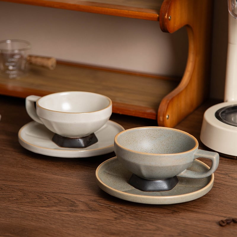 Set ceramic de cești de cafea cu farfurie înaltă, stil vintage retro, cești latte art elegante