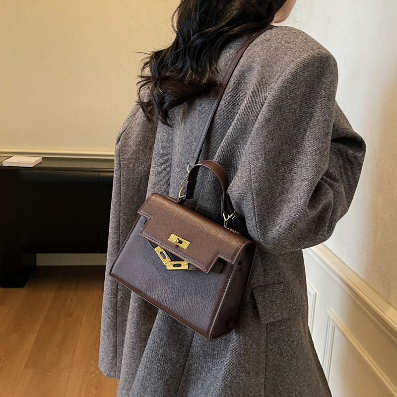 Ženska torbica Kelly, teksturirana, moderna torba za rame i crossbody, mala kvadratna torba za svakodnevnu upotrebu
