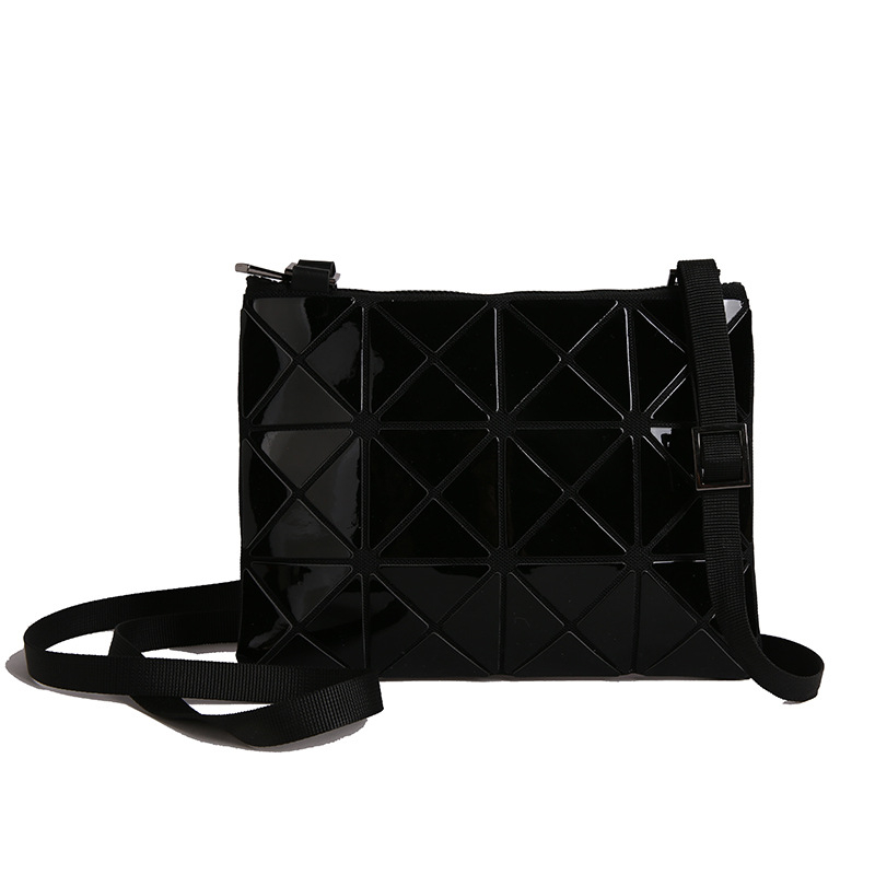 Ženska jednobojna torba s geometrijskim rombom - mala crossbody/torba za rame, ljeto 2025