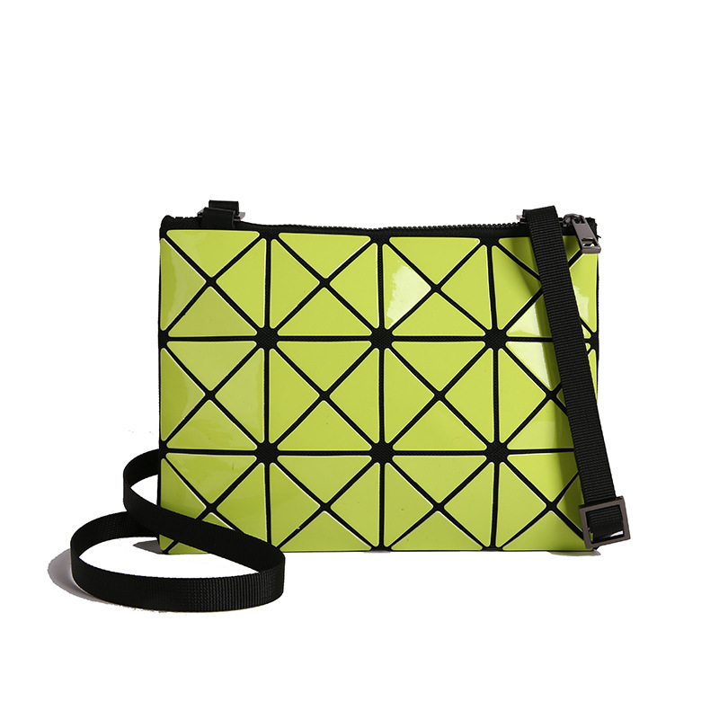 Ženska jednobojna torba s geometrijskim rombom - mala crossbody/torba za rame, ljeto 2025