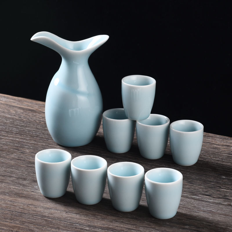 Set ceramic de vin în stil antic, cu un pahar mic și un distribuitor, finisaj alb, design de inspirație chineză pentru uz casnic, cadou pentru inaugurarea afacerii