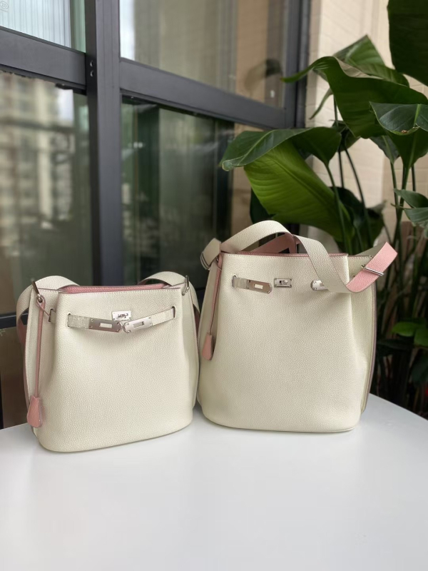 Kelly bucket torba od prvog sloja teleće kože sa širokom naramenicom, crossbody torba s kopčom, tote veličine, retro stil Zapada i Amerike