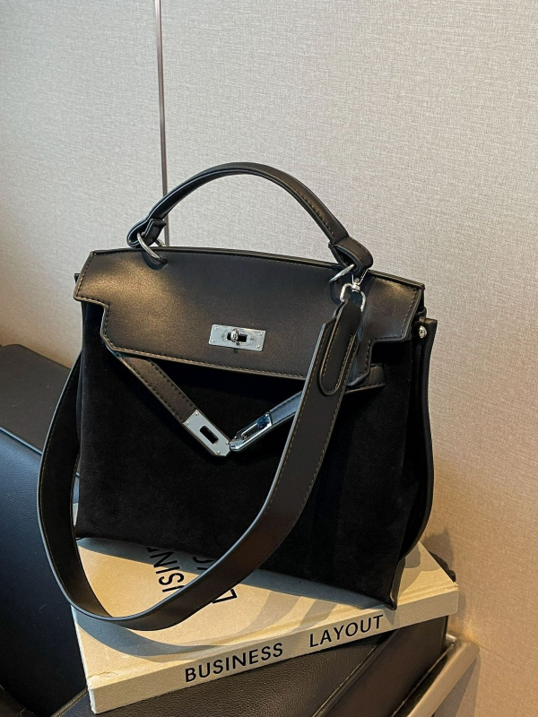 Premium matirana Kelly torba za žene, model 2025 jesen-zima, retro i svestrana za svakodnevnu upotrebu, crossbody torba