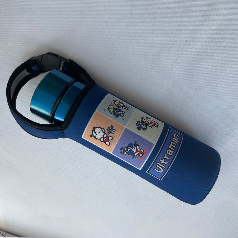 Husă izolantă din neopren pentru ceașcă de copii, cu model desen animat și curea crossbody – husă de protecție pentru pahar