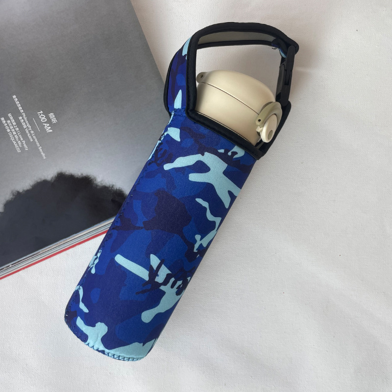 Husă izolantă din neopren pentru ceașcă de copii, cu model desen animat și curea crossbody – husă de protecție pentru pahar