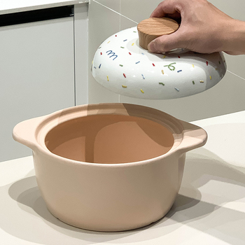 Vas ceramic pentru supe și tocană, în nuanță crem, rezistentă la temperaturi înalte, compatibilă cu aragazul pe gaz