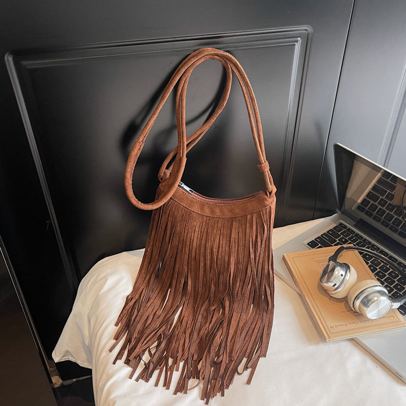 2025 mat torbica za rame za žene — crossbody, koža-velur retro stil, europsko-američki dizajn