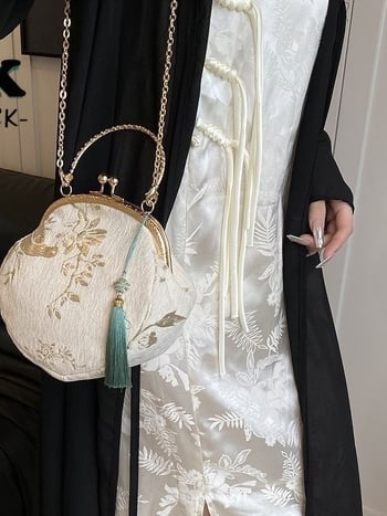 Ženska Hanfu torba u novom kineskom stilu, kompaktna crossbody torba s lancem i strapcima, okruglog oblika