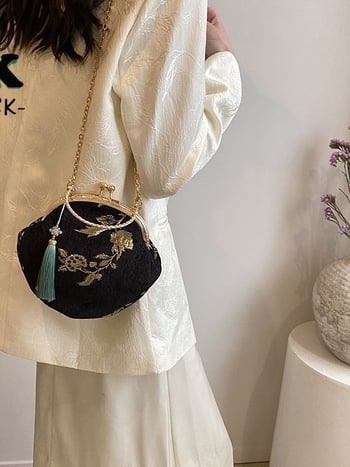 Ženska Hanfu torba u novom kineskom stilu, kompaktna crossbody torba s lancem i strapcima, okruglog oblika