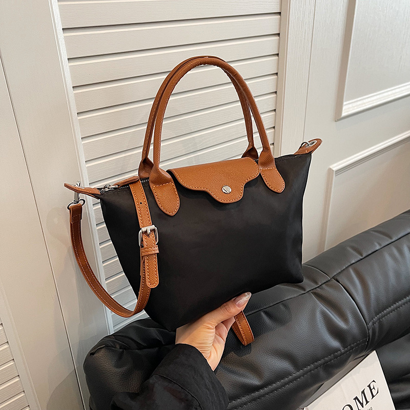 Ženska torbica u obliku dumplinga, ljetni model 2024, casual torba od najlona za rameno ili crossbody, srednja veličina