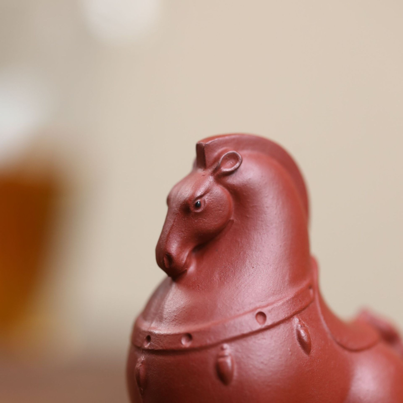 Tea pet din lut purpuriu Yixing — mic cal Tang, cal zodiac, statuetă realistă, accesoriu creativ pentru masa de ceai, pentru vizionare și întreținere.
