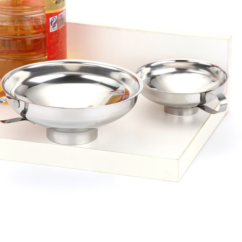 Pâlnie din oțel inoxidabil cu gură largă, bază îngroșată pentru dressing de salată, pâlnii de diametre mari și mici, unelte de bucătărie pentru turnarea uleiului