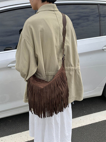 Ženska torba s resicama, crossbody torba, boho retro stil, velika kapacitet, moderna i svestrana