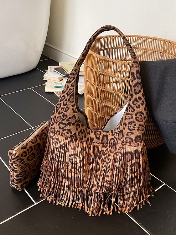 Ženska torba tote velike kapacitete s resicama, retro stil, jesen 2025 moda, PU materijal, vedro-stil