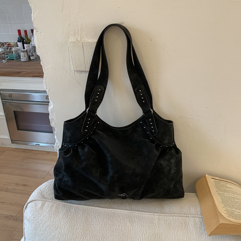 Retro inspirirana casual Tote torba velikog kapaciteta, teksturirani završetak, ženska torba preko ramena, jesen-zima 2025