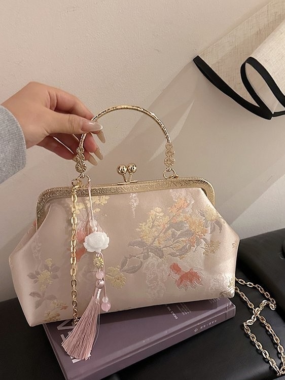 2026 ljeto – nova verzija s nacionalnim stilom, resice i cvijeće, večernja torbica s okvirnim zatvaračem, crossbody, retro stil