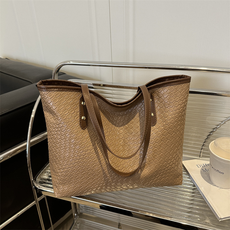 Ženska torba velike kapacitete – gradska minimalistička tote torba za rame