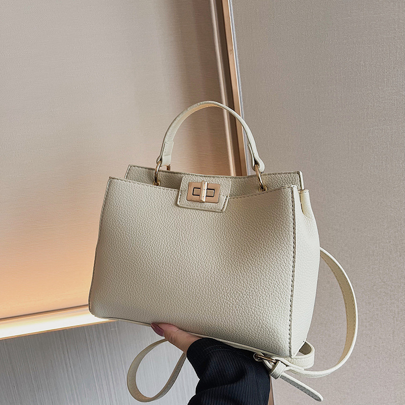 Ženska torbica s retro šarmom, crossbody torba, elegantan minimalistički dizajn i velika zapremina - novi model 2024