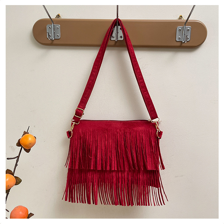 Ženska crossbody torba s resicama, PU koža, 2026 vintage moda, casual gradski stil