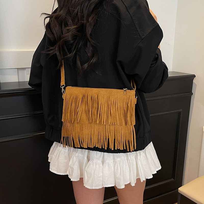 Ženska crossbody torba s resicama, PU koža, 2026 vintage moda, casual gradski stil