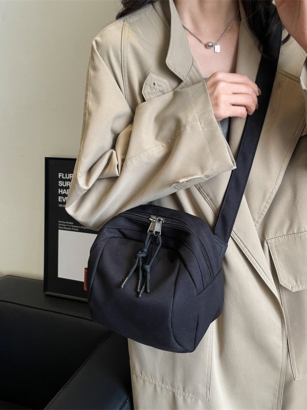 Ženska crossbody torba, jednostavna, minimalistički dizajn u obliku školjke, model 2024, velika kapaciteta, jednostruka naramenica