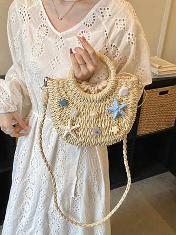 Ženska pletena torba u stilu otoka, akcent morske zvijezde i školjke, model 2026, plažna torba preko ramena ili crossbody