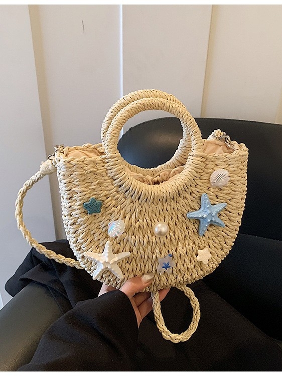 Ženska pletena torba u stilu otoka, akcent morske zvijezde i školjke, model 2026, plažna torba preko ramena ili crossbody
