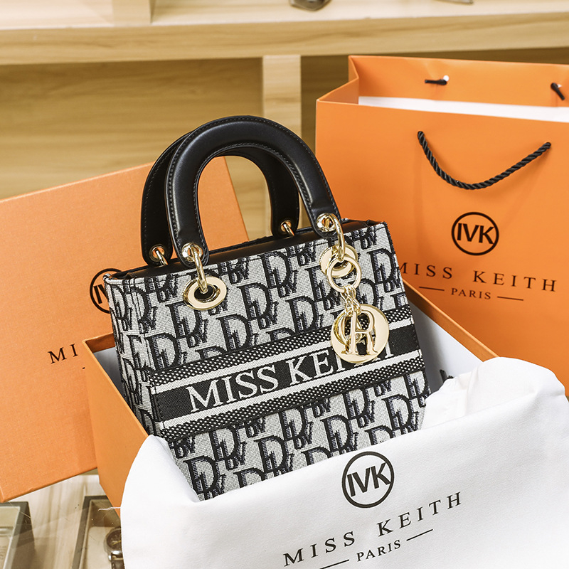 Ženska torbica Diana 2025 – jacquard tkanina, luksuzna tekstura, kompaktna crossbody/ramena torba, MISS KEITH