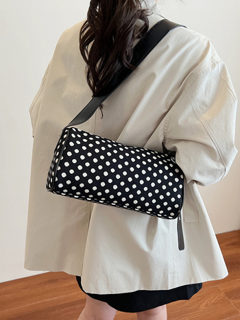 Cilindrična torbica s točkicama, mala crossbody torbica s dijagonalnim remenom, retro stil