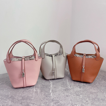 K-stil bucket torbica s lychee teksturom za žena, mini crossbody, model 2025, modnog visokog razreda