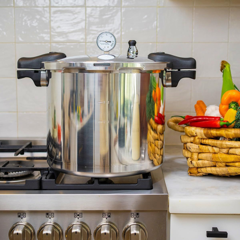 Oală sub presiune din aluminiu cu manometru, 22–25 L, diametrul 32 cm, suprafață antiaderentă, compatibilă cu plita cu inducție
