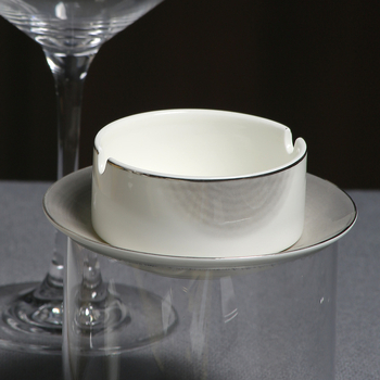 Set boluri și farfurii din porțelan cu os, ceramică cu luciu glazurat, stil modern minimalist, nou model de 26 ani