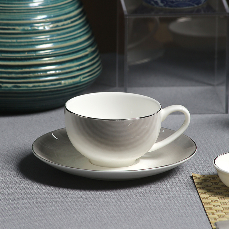 Set boluri și farfurii din porțelan cu os, ceramică cu luciu glazurat, stil modern minimalist, nou model de 26 ani