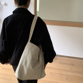Ženska torbica preko ramena u korejskom stilu, velika zapremina, pliš materijal, vrećasta košara oblik torbe za jesen-zimu, opuštena i svestrana