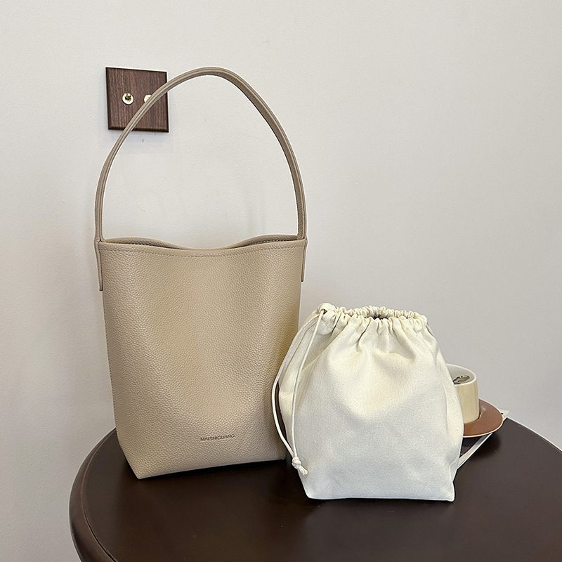 Ženska torba tip košara s velikim kapacitetom, mekana koža, minimalistički stil, za rame