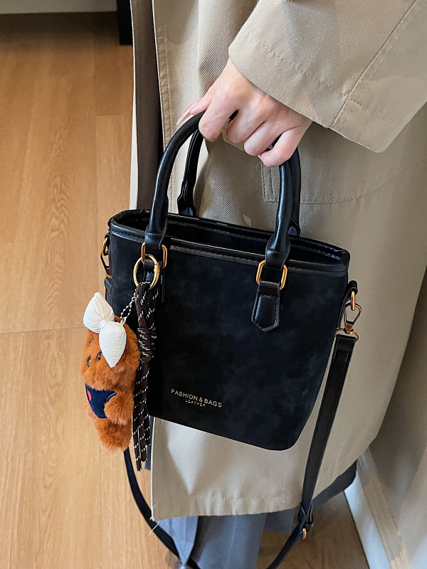 Ženska retro velur bucket torba srednje veličine, crossbody s zatvaračem