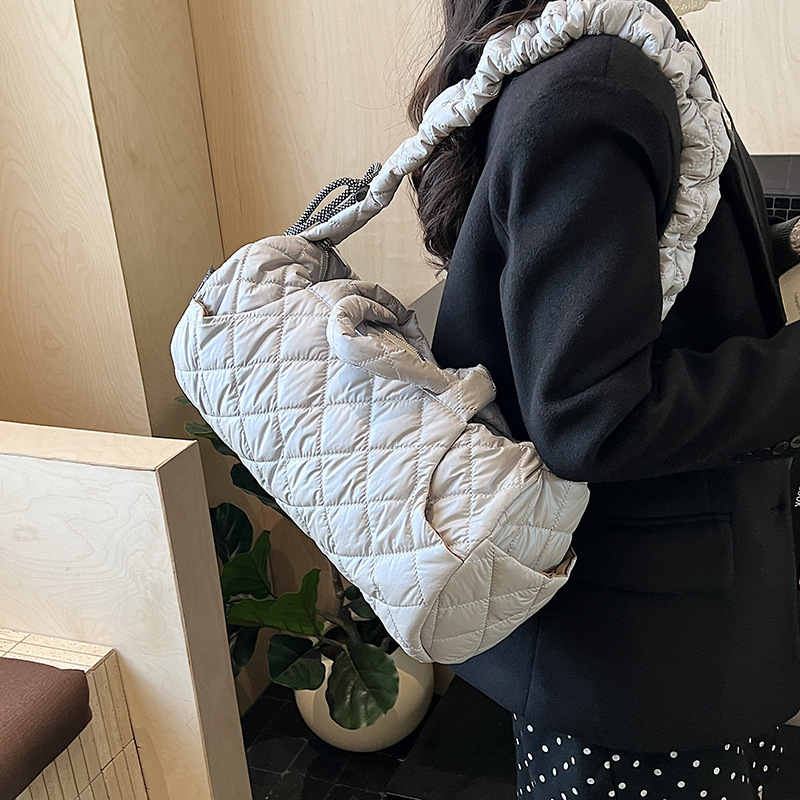 Ženska torbica velikog kapaciteta za jesen/zimu, crossbody torba, svestrana i elegantna svakodnevna torba