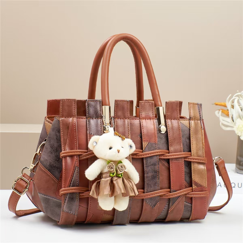 Moderna retro tkana ženska torba velikog kapaciteta, otporna na ogrebotine, crossbody torba za rame, s privjeskom u obliku medvjeda