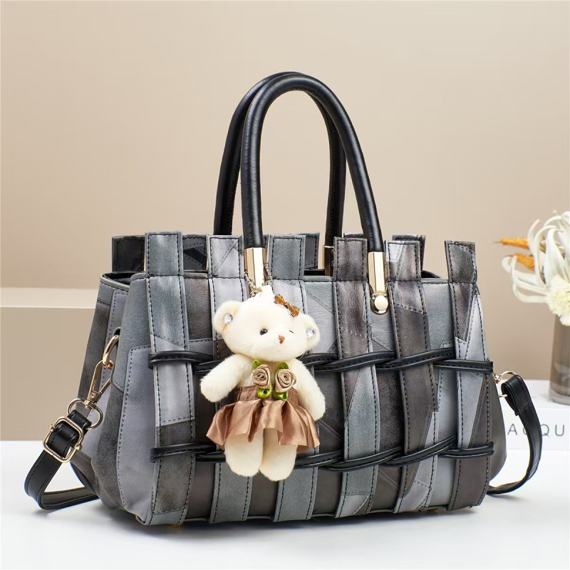 Moderna retro tkana ženska torba velikog kapaciteta, otporna na ogrebotine, crossbody torba za rame, s privjeskom u obliku medvjeda
