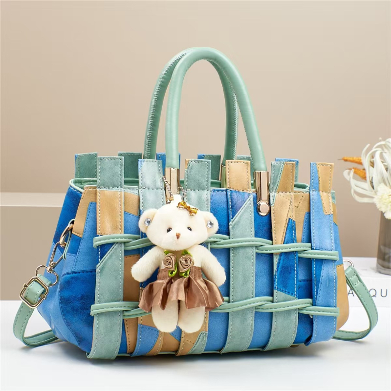 Moderna retro tkana ženska torba velikog kapaciteta, otporna na ogrebotine, crossbody torba za rame, s privjeskom u obliku medvjeda